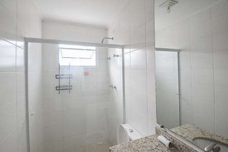Apartamento à venda com 71m², 2 quartos e 2 vagasBanheiro da Suíte