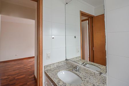 Apartamento à venda com 71m², 2 quartos e 2 vagasBanheiro