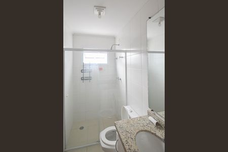 Apartamento à venda com 71m², 2 quartos e 2 vagasBanheiro da Suíte