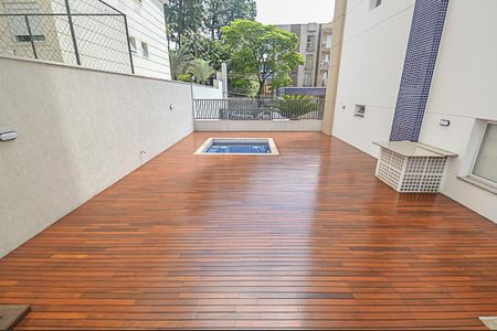 Apartamento à venda com 71m², 2 quartos e 2 vagasÁrea comum - Piscina