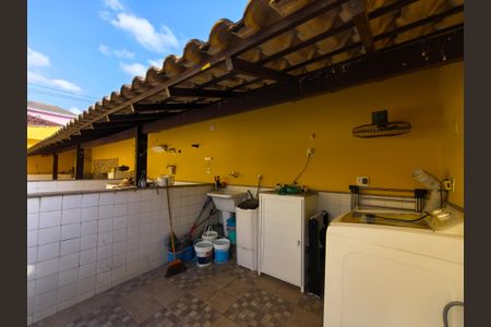 Casa de condomínio para alugar com 600m², 5 quartos e 3 vagas