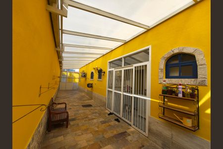 Casa de condomínio para alugar com 600m², 5 quartos e 3 vagas