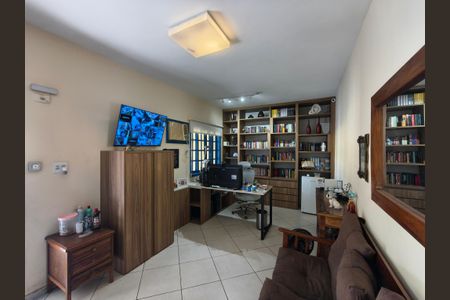 Casa de condomínio para alugar com 600m², 5 quartos e 3 vagas