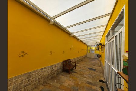 Casa de condomínio para alugar com 600m², 5 quartos e 3 vagas