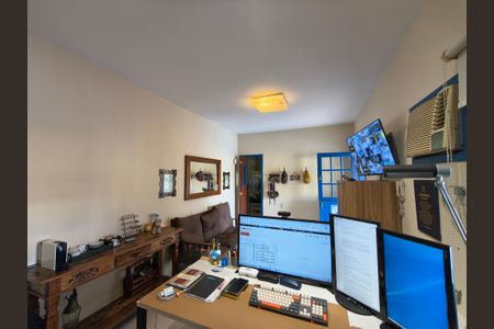 Casa de condomínio para alugar com 600m², 5 quartos e 3 vagas