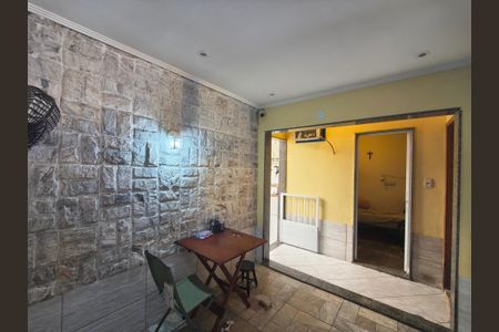 Casa de condomínio para alugar com 600m², 5 quartos e 3 vagas