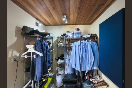 Casa de condomínio para alugar com 600m², 5 quartos e 3 vagas