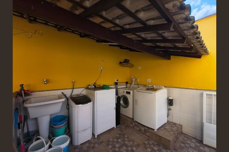 Casa de condomínio para alugar com 600m², 5 quartos e 3 vagas