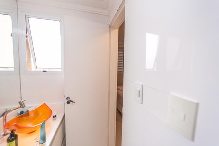 Apartamento para alugar com 62m², 2 quartos e 1 vaga Apartamento para alugar com 62m², 2 quartos e 1 vagaBanheiro do Quarto 1