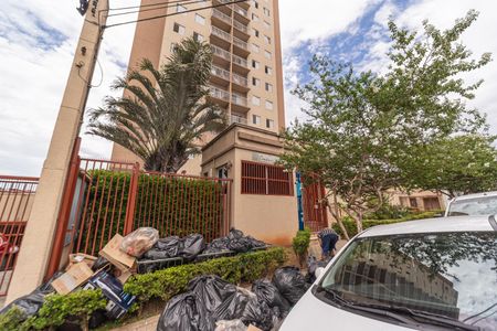 Apartamento para alugar com 62m², 2 quartos e 1 vaga Apartamento para alugar com 62m², 2 quartos e 1 vagaFachada