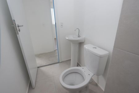 Apartamento para alugar com 41m², 2 quartos e sem vagaBanheiro