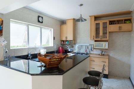 Casa de condomínio à venda com 350m², 3 quartos e 2 vagasCozinha