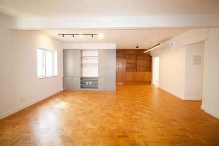 Apartamento à venda com 3 quartos, 162m² em Cerqueira César, São Paulo