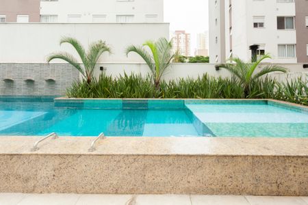 Apartamento à venda com 37m², 1 quarto e sem vagaÁrea comum - Piscina