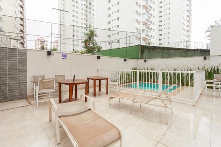 Apartamento à venda com 37m², 1 quarto e sem vagaÁrea comum - Piscina