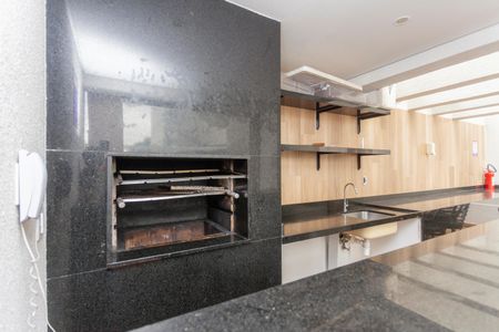 Apartamento à venda com 37m², 1 quarto e sem vagaÁrea comum - Churrasqueira