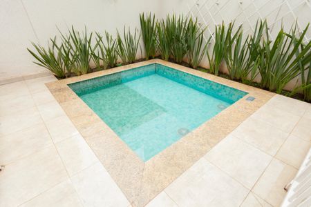 Apartamento à venda com 37m², 1 quarto e sem vagaÁrea comum - Piscina