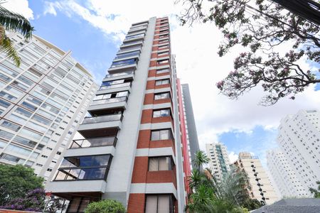 Apartamento à venda com 160m², 3 quartos e 3 vagasFachada