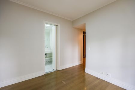 Apartamento à venda com 160m², 3 quartos e 3 vagasSuíte 1