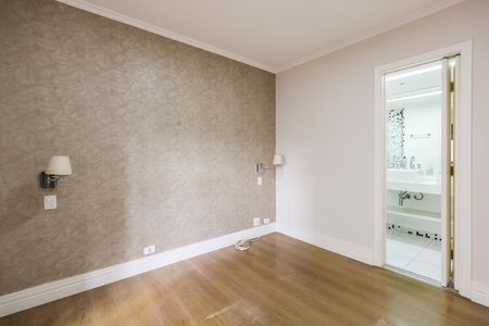 Apartamento à venda com 160m², 3 quartos e 3 vagasSuíte 1