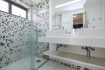 Apartamento à venda com 160m², 3 quartos e 3 vagasBanheiro da Suíte 1