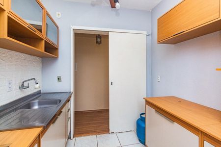 Cozinha  de apartamento para alugar com 2 quartos, 43m² em Morro Santana, Porto Alegre