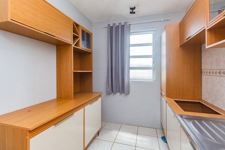 Cozinha  de apartamento para alugar com 2 quartos, 43m² em Morro Santana, Porto Alegre