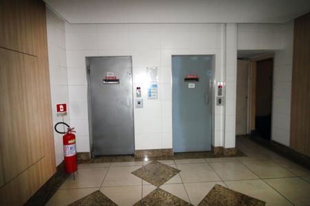 Apartamento à venda com 69m², 2 quartos e 1 vagaÁrea comum - Elevadores