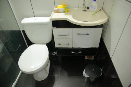Casa à venda com 106m², 2 quartos e 1 vagaSuíte - Banheiro 