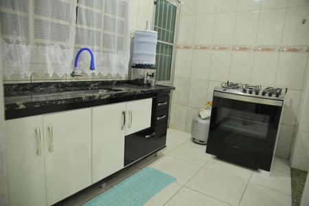 Casa à venda com 106m², 2 quartos e 1 vagaCopa/Cozinha 