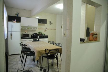 Casa à venda com 106m², 2 quartos e 1 vagaCopa/Cozinha 