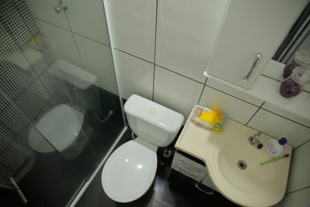 Casa à venda com 106m², 2 quartos e 1 vagaSuíte - Banheiro 