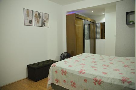 Casa à venda com 106m², 2 quartos e 1 vagaSuíte 