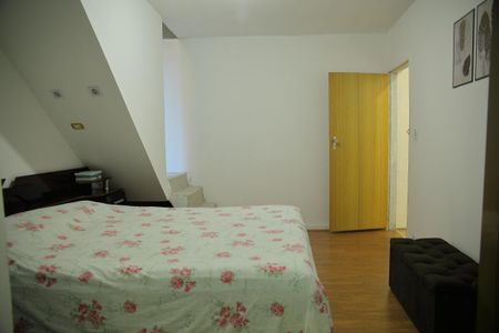 Casa à venda com 106m², 2 quartos e 1 vagaSuíte 