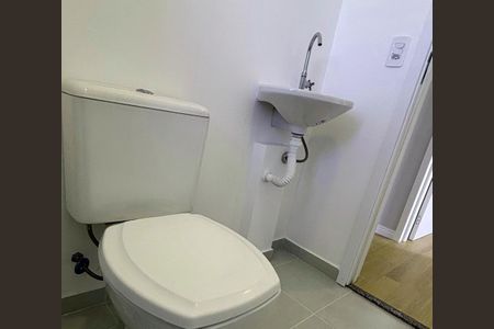 Apartamento para alugar com 56m², 2 quartos e 1 vagaBanheiro 