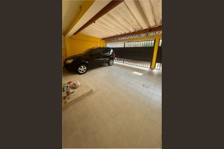 Casa à venda com 220m², 4 quartos e 2 vagasÁrea externa