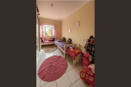 Casa à venda com 220m², 4 quartos e 2 vagasQuarto