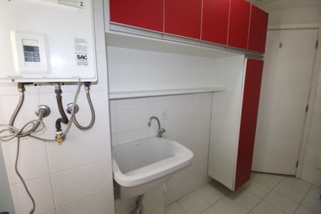 Apartamento para alugar com 90m², 3 quartos e 1 vagaÁrea de Serviço