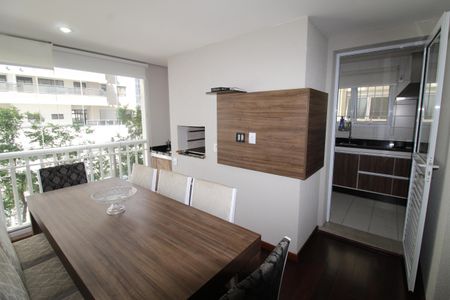 Apartamento para alugar com 90m², 3 quartos e 1 vagaSacada