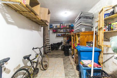 Casa à venda com 362m², 4 quartos e 4 vagas Casa à venda com 362m², 4 quartos e 4 vagasÁrea de Serviço