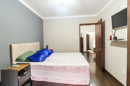 Casa à venda com 362m², 4 quartos e 4 vagas Casa à venda com 362m², 4 quartos e 4 vagasSuíte 3