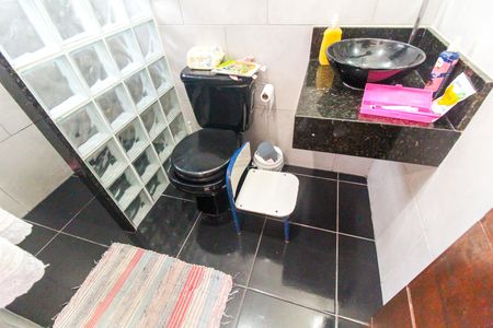 Casa à venda com 362m², 4 quartos e 4 vagas Casa à venda com 362m², 4 quartos e 4 vagasBanheiro da Suíte 2