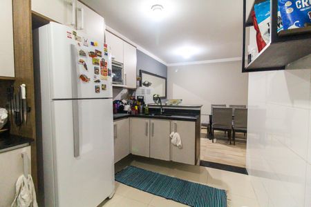 Casa à venda com 362m², 4 quartos e 4 vagas Casa à venda com 362m², 4 quartos e 4 vagasCozinha