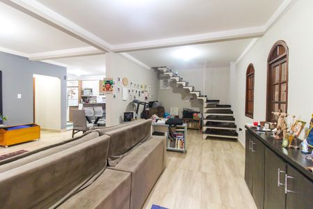 Sala de casa à venda com 4 quartos, 362m² em Itaquera, São Paulo