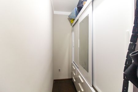 Casa à venda com 362m², 4 quartos e 4 vagas Casa à venda com 362m², 4 quartos e 4 vagasCloset da Suíte 3