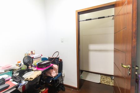 Casa à venda com 362m², 4 quartos e 4 vagas Casa à venda com 362m², 4 quartos e 4 vagasSuíte 1