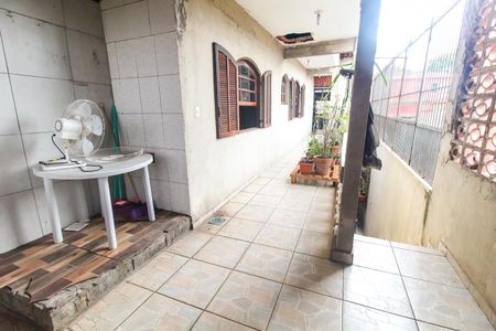 Casa à venda com 362m², 4 quartos e 4 vagas Casa à venda com 362m², 4 quartos e 4 vagasCorredor