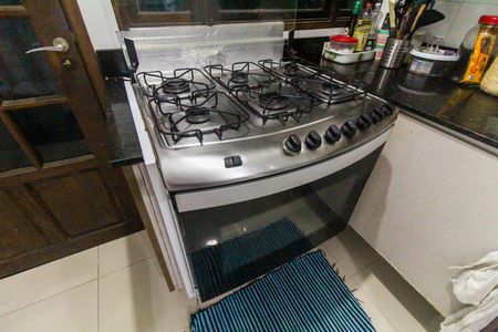 Casa à venda com 362m², 4 quartos e 4 vagas Casa à venda com 362m², 4 quartos e 4 vagasCozinha