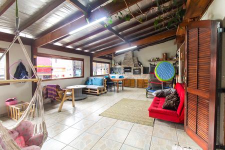 Casa à venda com 362m², 4 quartos e 4 vagas Casa à venda com 362m², 4 quartos e 4 vagasVaranda da Suíte 3