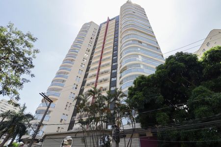 Apartamento à venda com 327m², 4 quartos e 2 vagasFachada